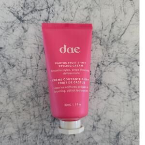 New dae Cactus Fruit 3-in-1 Styling Cream 30ml